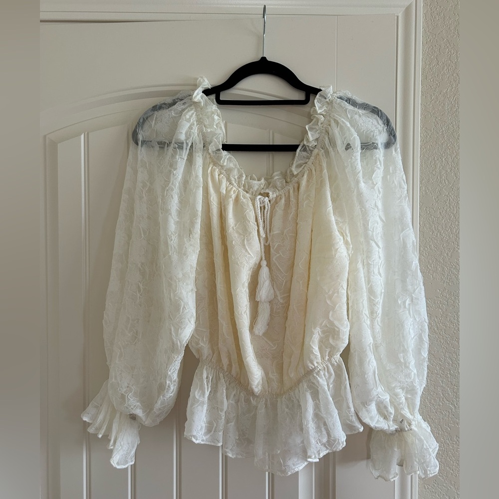 Vintage cream sheer sleeve blouse